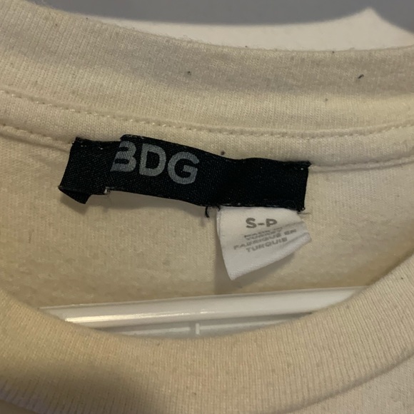 Graphic T-Shirt - Picture 3 of 4